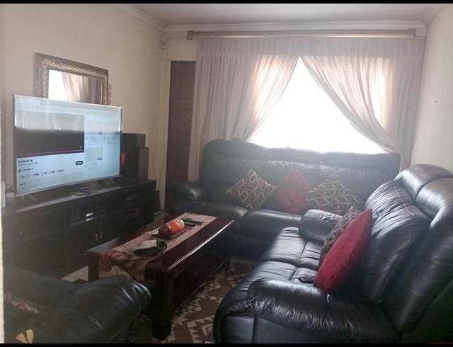2 BEDROOM HOUSE FOR SALE IN POWERVILLE